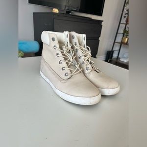 Cream/White Timberlands